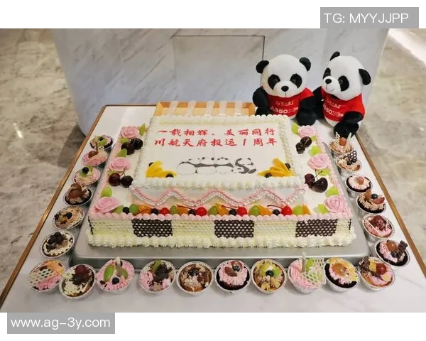 马威庆生感慨球队用心准备甜点纸杯蛋糕期待品鉴美味时刻