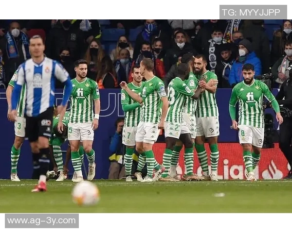 米兰中卫奥多古或将在冬窗外租离队以寻求更多上场机会